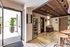Aparthotel Winklwiese - Rezeption, Bar und Stube